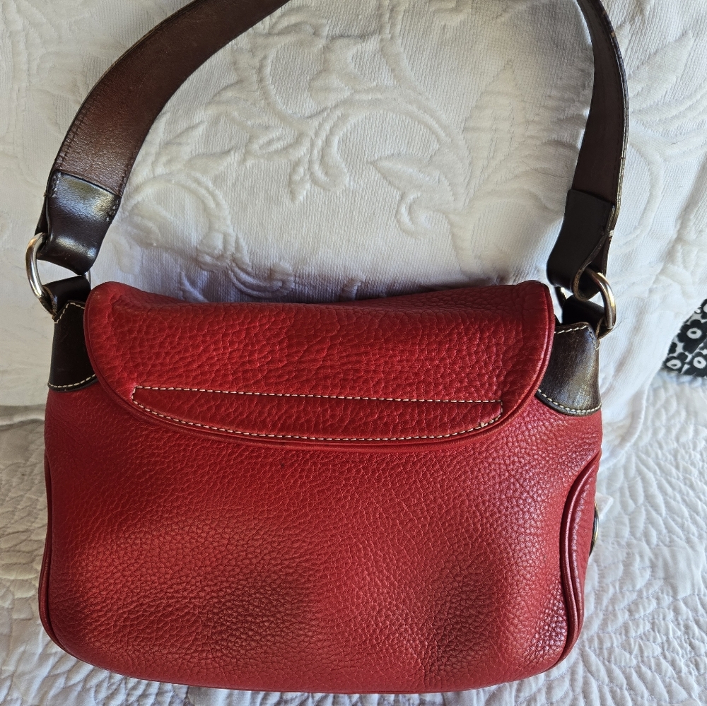 Vintage Classic Dooney & Bourke Red Leather Shoulder Bag Brown Trim - Picture 8 of 15